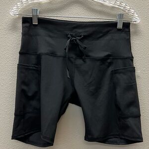 N.Y.L. SPORT - MEDIUM - Black Active High-Waist Pocketed Bike Shorts
